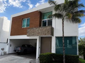 Casa de 3 habitaciones, Monterrey · Casa Venta en Contry Sur, Zona Sur de Monterrey