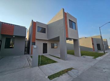 Casa · 160m² · 3 Recámaras · 1 Estacionamiento · Venta de Casa en Ramos Arizpe Coahuila Recamara en Planta Baja