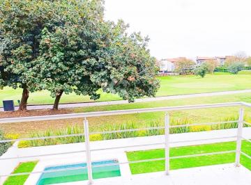 Casa de 4 habitaciones, Emiliano Zapata · 65,000 Mxn Casa Renta con Vista Al Campo de Golf