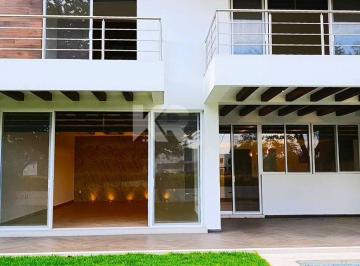 Casa de 4 habitaciones, Emiliano Zapata · Casa en Renta con Vista Al Campo de Golf, en Fraccionamiento Paraiso Country Club, $65,000 Mxn