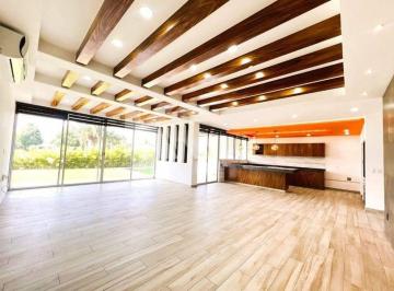 Casa de 4 habitaciones, Emiliano Zapata · Casa en Renta con Vista Al Campo de Golf