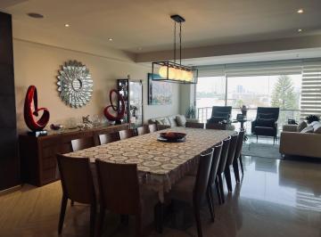 Departamento · 250m² · 2 Recámaras · 2 Estacionamientos · Departamento en Venta