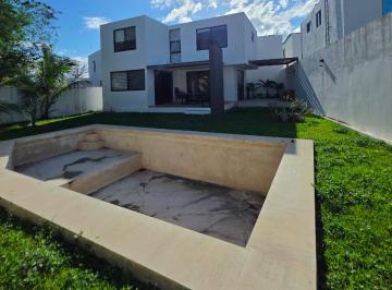Casa de 4 habitaciones, Mérida · Casa en Venta en Mérida, Yucatán