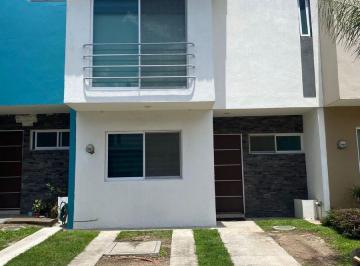 Casa en condominio de 3 habitaciones, Zapopan · Casa en Venta en La Moraleja
