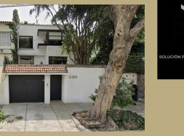 Casa de 4 habitaciones, Miguel Hidalgo · Casa en Polanco con Jardin de Gran Plusvalia. ¡Remate Bancario!