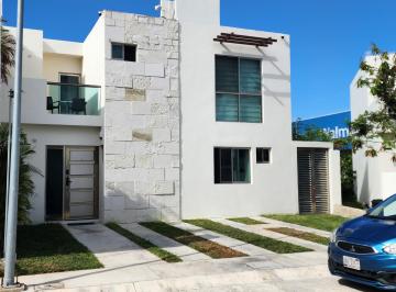 Casa de 4 habitaciones, Benito Juárez · Hermosa Casa, Buenos Ubicación