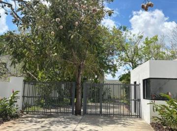 Casa · 97m² · 2 Recámaras · 1 Estacionamiento · Exclusiva Privada Cerca de Altabrisa
