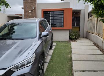 Casa de 2 habitaciones, Tijuana · ¡Hermosa Casa Recién Remodelada en Renta en Montebello, Colinas de La Presa!
