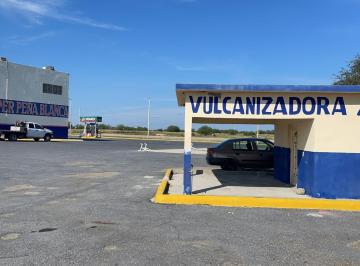 Local comercial · 10000m² · 3 Recámaras · 10 Estacionamientos · Local en Gral. Bravo