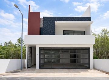 Casa · 310m² · 4 Recámaras · 2 Estacionamientos · Casa - Pedregal de Las Animas