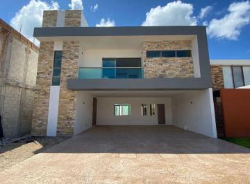 Casa de 4 habitaciones, Mérida · Oportunidad en Parque Natura / Casa de Lujo Para Habitar en El Norte de Mérida