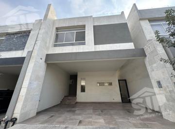 Casa · 210m² · 3 Recámaras · 2 Estacionamientos · Casa en Venta en Novelia Residencial Dominio Cumbres