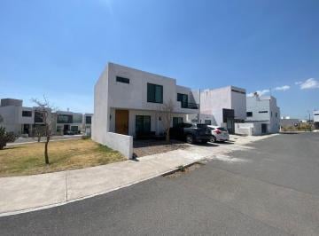 Casa de 3 habitaciones, Apaseo el Grande · Casa Modena en Venta en Meseta
