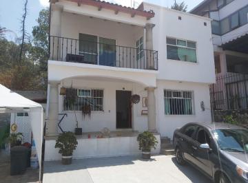 Casa de 4 habitaciones, Tlalpan · Hermosa Casa Sola 220 m² Const y 500 m² de Terreno, por Colegio Peterson
