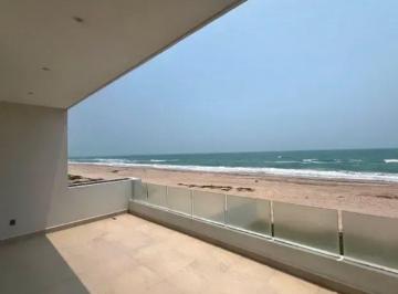Casa en condominio de 3 habitaciones, Altamira · Casa en Venta Velamar Frente Al Mar