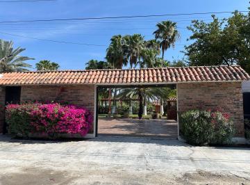 Quinta de 3 habitaciones, Ciénega de Flores · Quinta en Venta Villas Campestres - 2350 m² de Terreno con Casa y Alberca