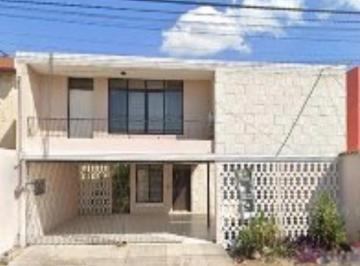 1 · Casa en Venta en Mitras, Monterrey