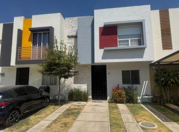 Casa en condominio · 111m² · 3 Recámaras · 2 Estacionamientos - KW GRAND · Casa en Venta, Fraccionamiento Campo Real