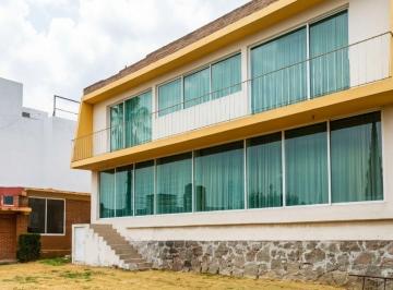 Casa de 5 habitaciones, Naucalpan de Juárez · Propiedad en Venta con Dos Casas Independientes