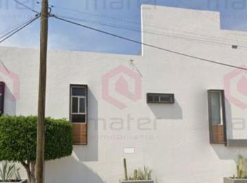 Casa de 3 habitaciones, Corregidora · Casa en Venta en Candiles, Corregidora, Querétaro