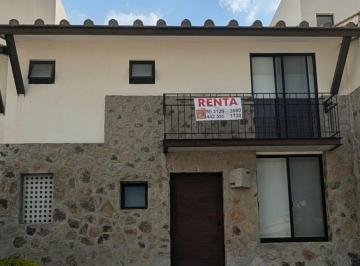 Casa de 3 habitaciones, El Marqués · Casa en Samare Zibata, Amplio Jardín