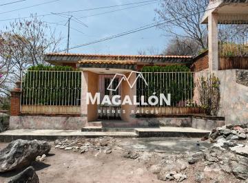 Casa · 60m² · 2 Recámaras · 1 Estacionamiento · Casa en Venta Ubicada en C. N. o. P, Iguala