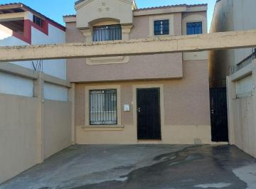 Casa de 3 habitaciones, Tijuana · Casa en Renta