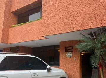 Casa · 340m² · 4 Recámaras · 2 Estacionamientos · Casa en del Valle