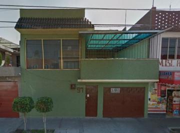 Casa de 4 habitaciones, Nezahualcóyotl · Casa en Venta en Col. Metropolitana, Calle Bellas Artes, Ciudad Nezahualcoyotl, Edomex