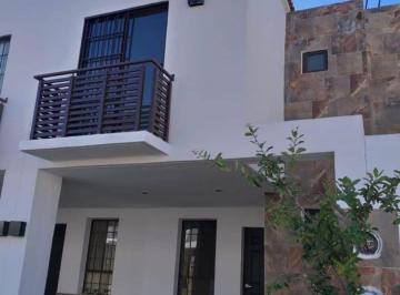Casa de 3 habitaciones, León · Casa en Venta en Jardines de Los Naranjos