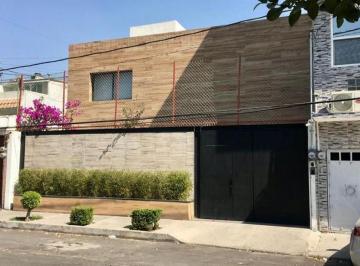 Casa de 4 habitaciones, Iztapalapa · Casa en Venta en Sinatel – Privada con Vigilancia, Espacios Amplios y Ubicación Estratégica