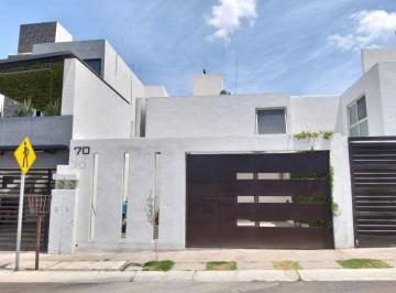 Casa de 3 habitaciones, San Joaquín · Casa Nayar en Venta en San Joaquin