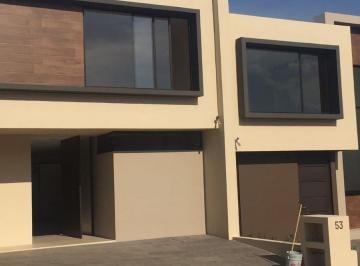 Casa · 170m² · 4 Recámaras · 2 Estacionamientos · Casa en Puerta Madero en Venta 4 Recamaras