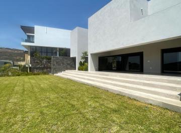 Casa · 4 Recámaras · 6 Estacionamientos · Casa en Club de Golf 3 Marias
