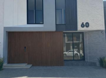 Casa · 275m² · 4 Recámaras · Casa en Venta Rio Altozano con Sótano