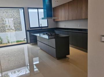 Casa · 145m² · 4 Recámaras · Casa en Venta Quinta Cantera Altozano