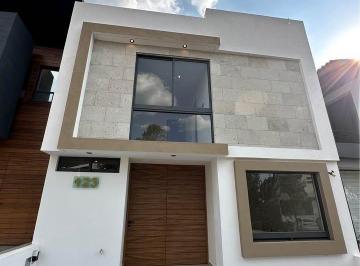 Casa · 199m² · 4 Recámaras · Casa en Venta Faisan en Altozano