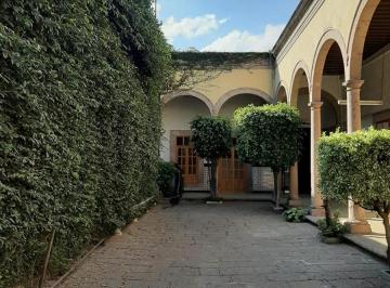 Casa · 787m² · 6 Recámaras · Casa en Centro Historico Av Madero