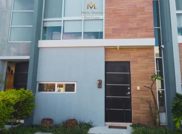Casa · 90m² · 2 Recámaras · 1 Estacionamiento · “casa en Renta en Playa del Carmen”