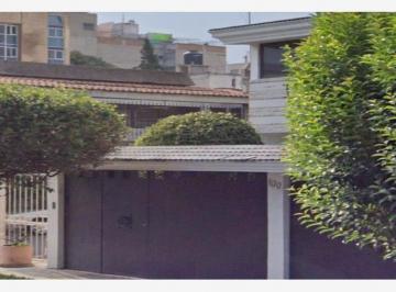 Casa de 3 habitaciones, Coyoacán · Remate de Casa en Paseos de Taxqueña en Coyoacán