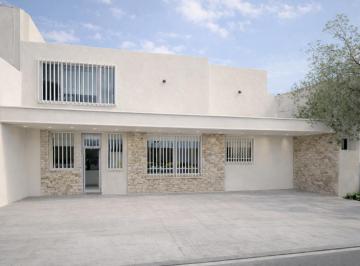 Local comercial · 952m² · 24 Estacionamientos · Local U Oficina en Obispado | 360 m² | 12 Privados