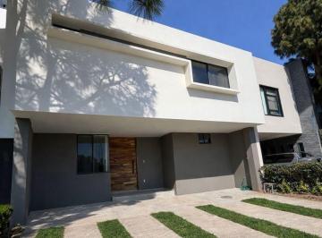 Casa de 3 habitaciones, Zapopan · Casa Nueva Venta Fraccionamiento Novaterra