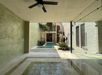 1 · Casa en Venta en El Centro de Merida en El Barrio de Santiago