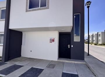 Casa · 113m² · 3 Recámaras · 2 Estacionamientos · Casa en Venta en Calimaya - Almería Hacienda de Las Fuentes