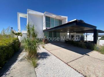 Casa de 3 habitaciones, Querétaro · Grand Juriquilla Casa en Venta de Dos Niveles y 3 Recamaras Vm²832