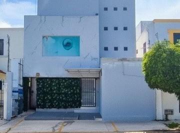 Edificio · Edificio Comercial en Venta en Cancún con Flujo Inmediato y Operación Activa