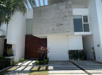 Casa de 3 habitaciones, San Andrés Cholula · Casa en Renta, Parque Zacatecas, Lomas de Angelópolis, Puebla.