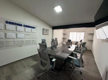 1 · Oficinas en Jaime Benavides Pompa en Renta