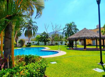 Casa de 2 habitaciones, Emiliano Zapata · Casa en Venta Alberca y Vigilancia Emiliano Zapata Morelos