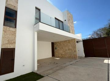 Casa en condominio de 3 habitaciones, Mérida · Yaakun Townhouses – Exclusividad, Diseño y Rooftop Privado Al Norte de Mérida*